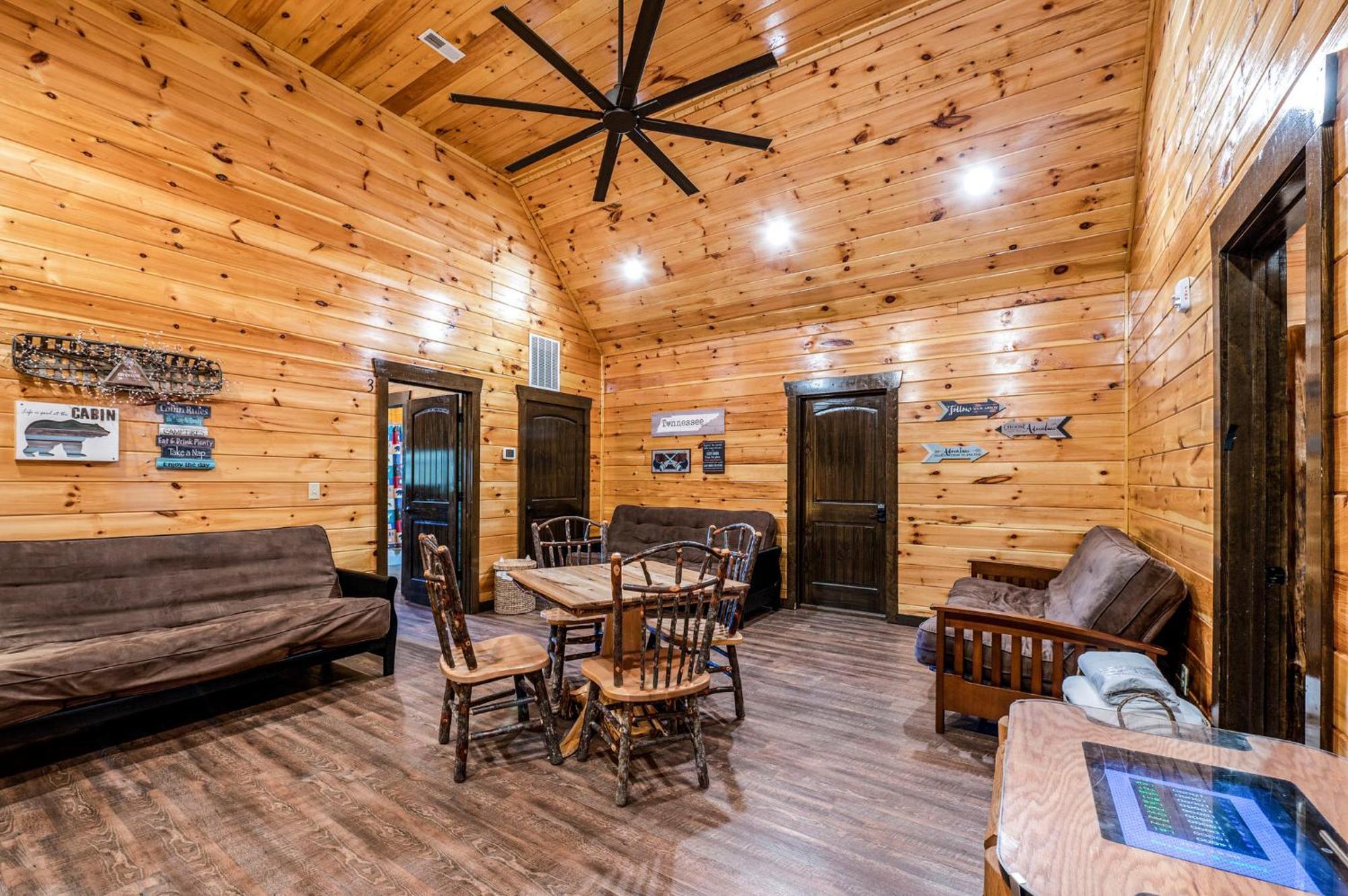 The Mighty Crabapple Manor By Stony Brook Cabins Gatlinburg Εξωτερικό φωτογραφία