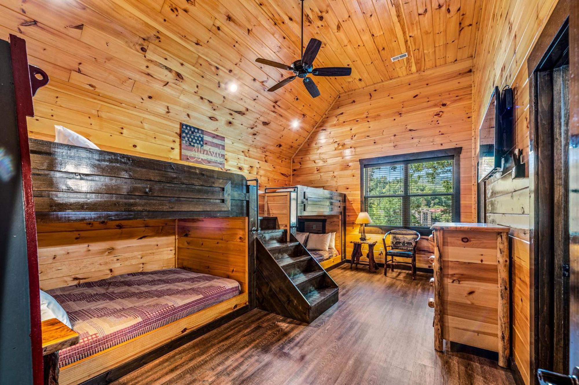 The Mighty Crabapple Manor By Stony Brook Cabins Gatlinburg Εξωτερικό φωτογραφία