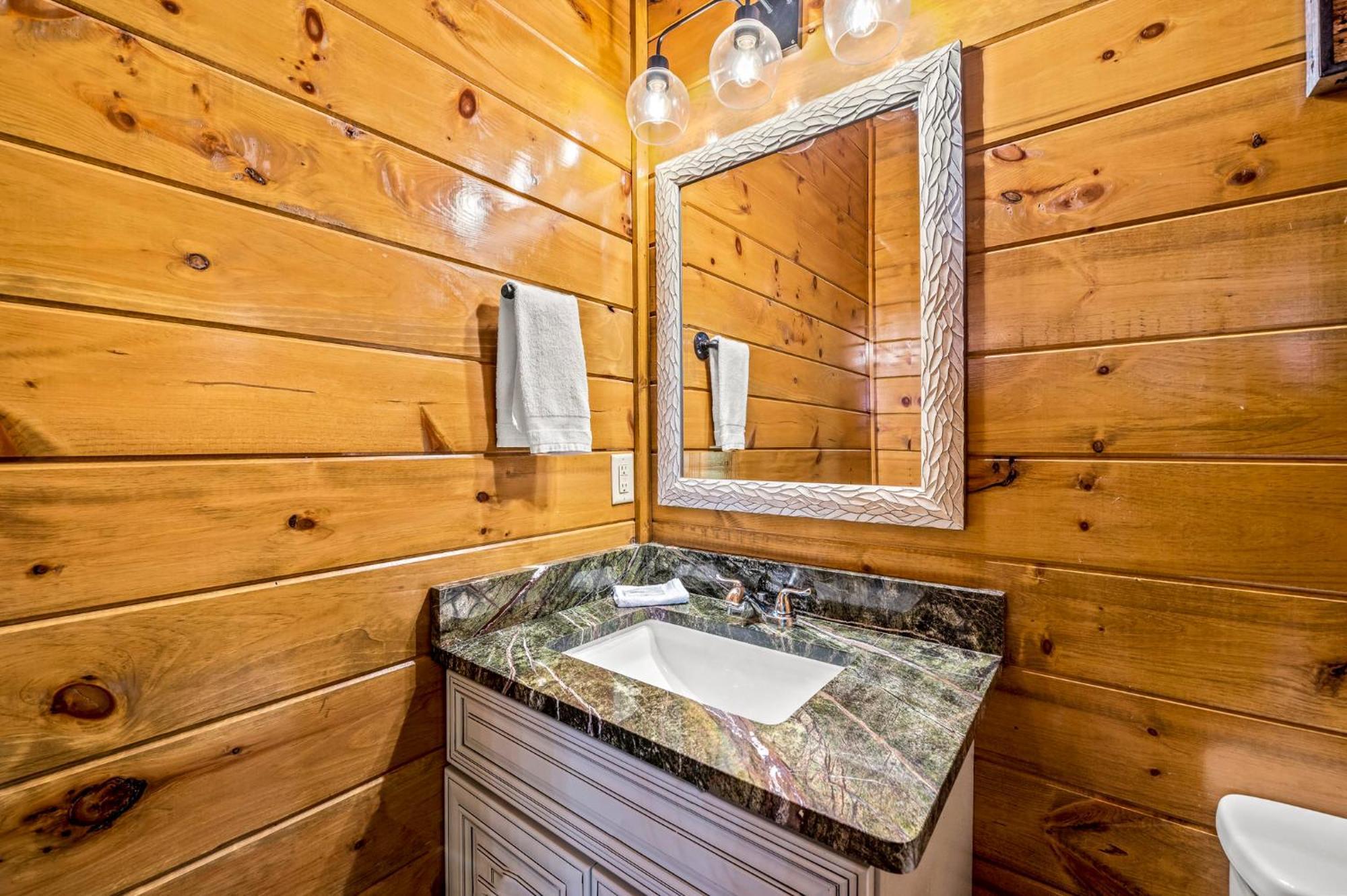 The Mighty Crabapple Manor By Stony Brook Cabins Gatlinburg Εξωτερικό φωτογραφία