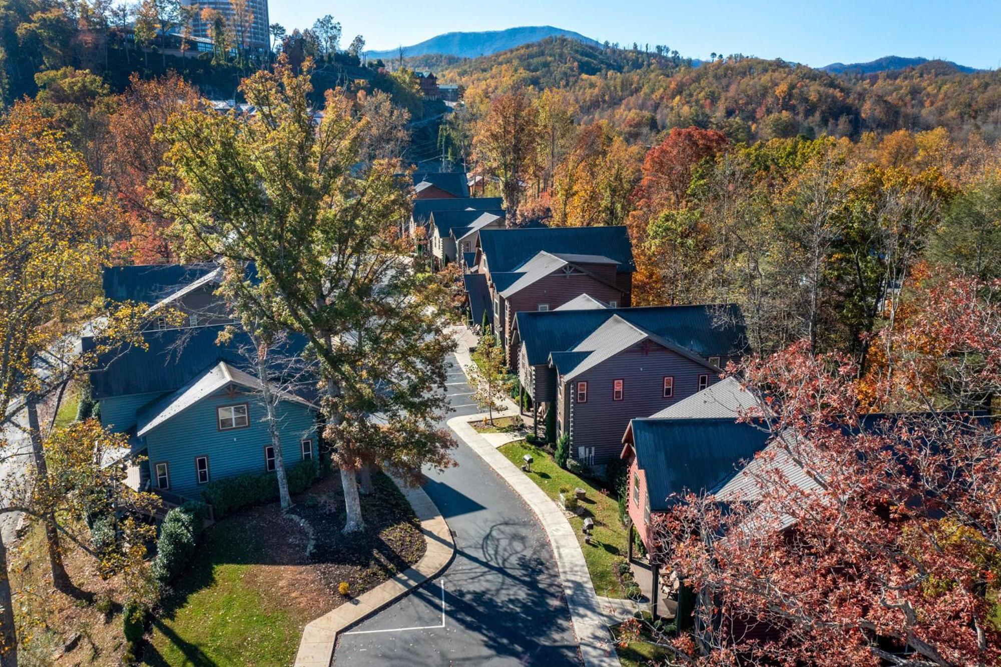 The Mighty Crabapple Manor By Stony Brook Cabins Gatlinburg Εξωτερικό φωτογραφία